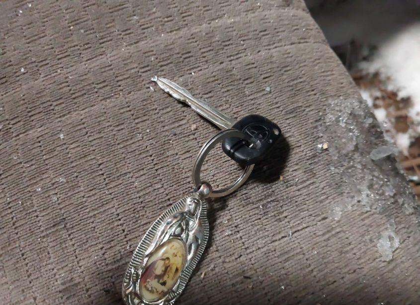 Photo 11 of 2004 Toyota Tundra SR5 V8 (VIN 5TBDT44144S458784)