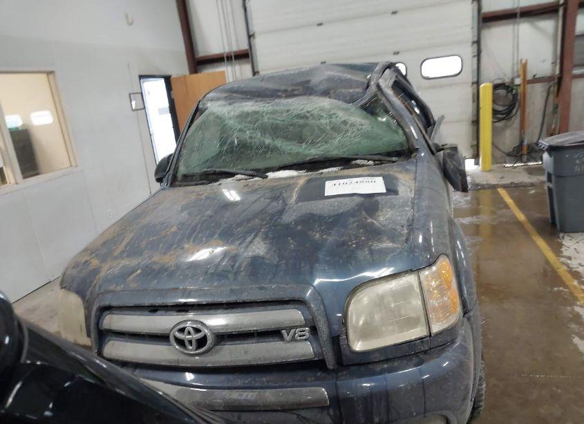 Photo 12 of 2004 Toyota Tundra SR5 V8 (VIN 5TBDT44144S458784)