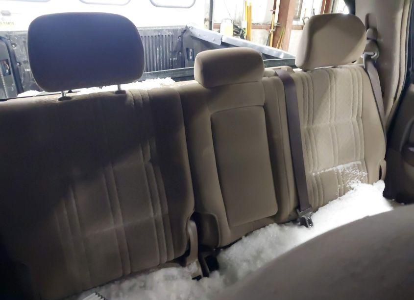 Photo 8 of 2004 Toyota Tundra SR5 V8 (VIN 5TBDT44144S458784)