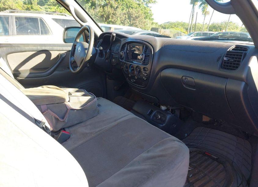 Photo 5 of 2005 Toyota Tundra V8 (VIN 5TBDT44145S470192)