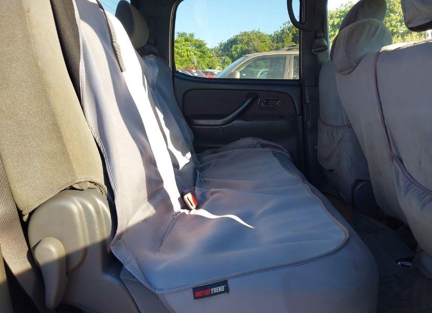 Photo 8 of 2005 Toyota Tundra V8 (VIN 5TBDT44145S470192)