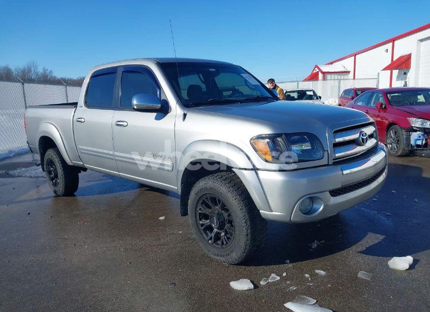 2006 Toyota Tundra SR5 V8 (VIN 5TBDT44146S522082) main photo