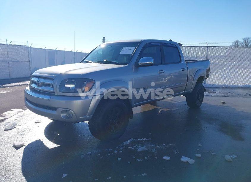 Photo 2 of 2006 Toyota Tundra SR5 V8 (VIN 5TBDT44146S522082)