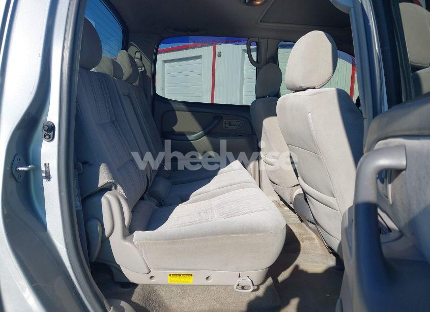 Photo 8 of 2006 Toyota Tundra SR5 V8 (VIN 5TBDT44146S522082)