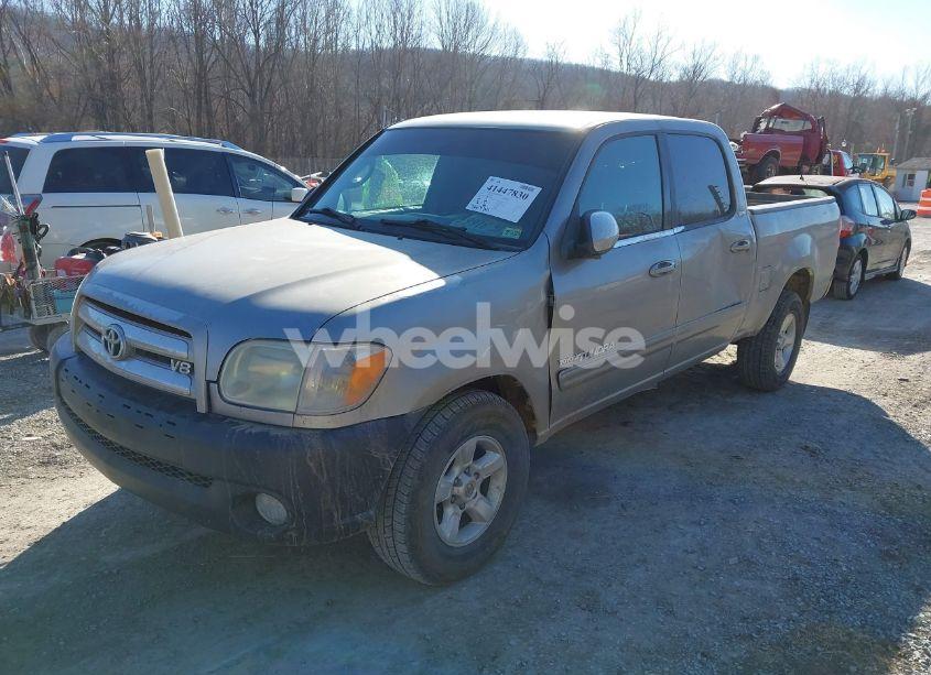 Photo 2 of 2005 Toyota Tundra SR5 V8 (VIN 5TBDT44155S484229)