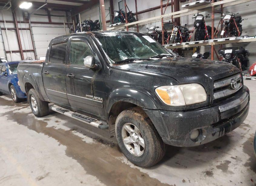 2005 Toyota Tundra SR5 V8 (VIN 5TBDT44155S490404) main photo