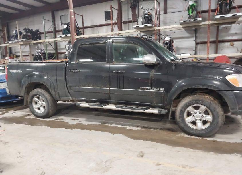Photo 13 of 2005 Toyota Tundra SR5 V8 (VIN 5TBDT44155S490404)