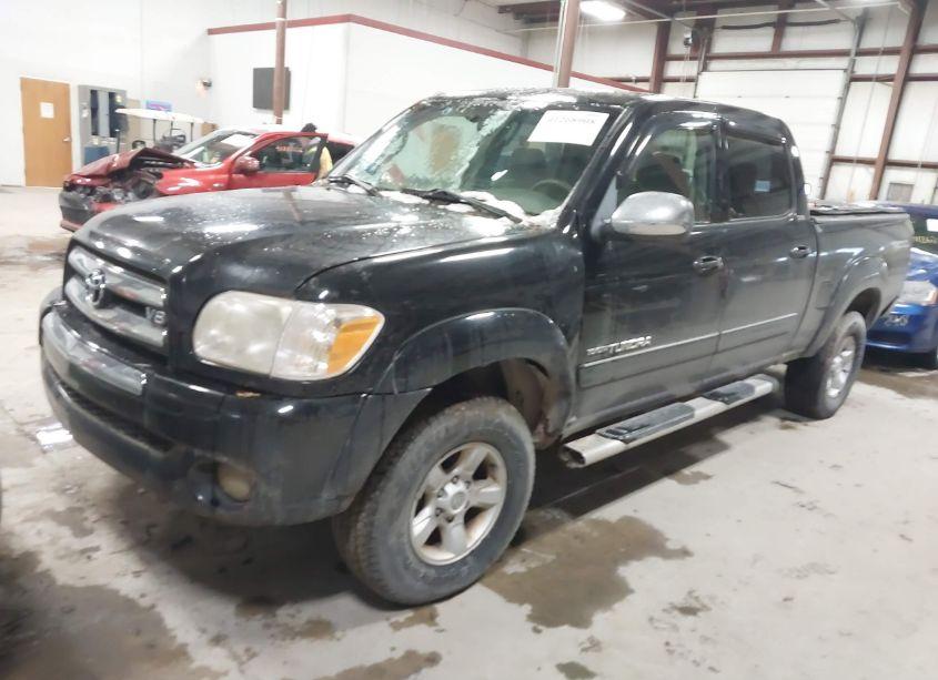Photo 2 of 2005 Toyota Tundra SR5 V8 (VIN 5TBDT44155S490404)