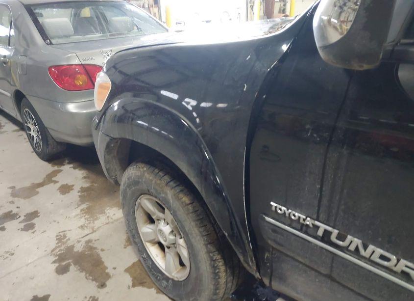 Photo 6 of 2005 Toyota Tundra SR5 V8 (VIN 5TBDT44155S490404)