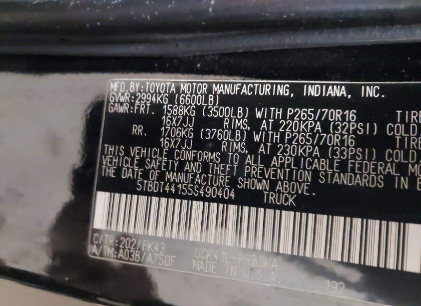 Photo 9 of 2005 Toyota Tundra SR5 V8 (VIN 5TBDT44155S490404)