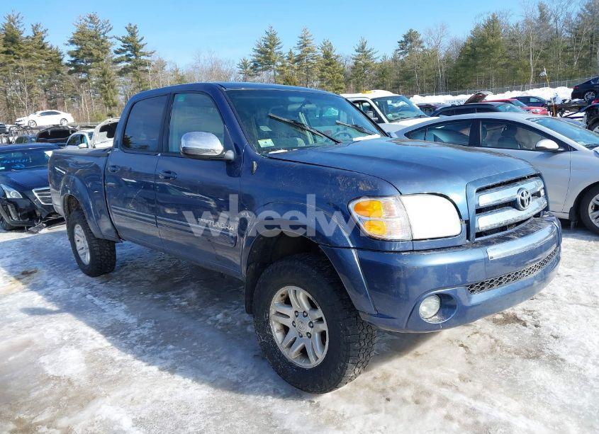 2004 Toyota Tundra SR5 V8 (VIN 5TBDT44164S456180) main photo