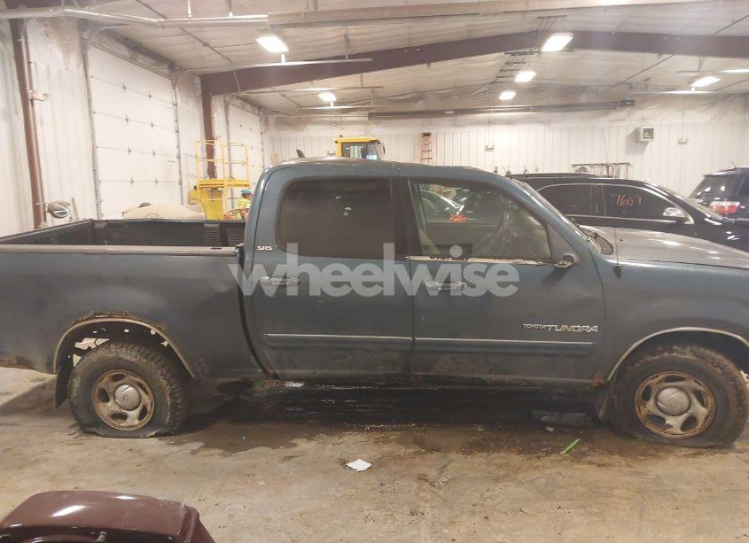 Photo 13 of 2005 Toyota Tundra SR5 V8 (VIN 5TBDT44165S501233)