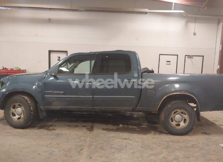 Photo 14 of 2005 Toyota Tundra SR5 V8 (VIN 5TBDT44165S501233)