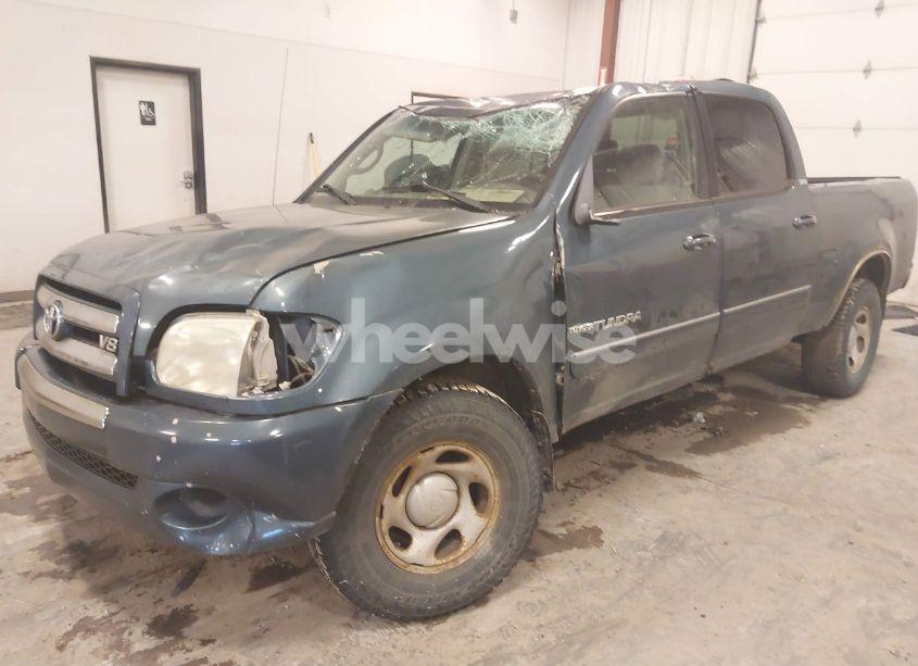 Photo 2 of 2005 Toyota Tundra SR5 V8 (VIN 5TBDT44165S501233)