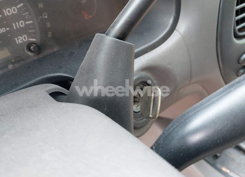 Photo 11 of 2006 Toyota Tundra SR5 V8 (VIN 5TBDT44166S537005)