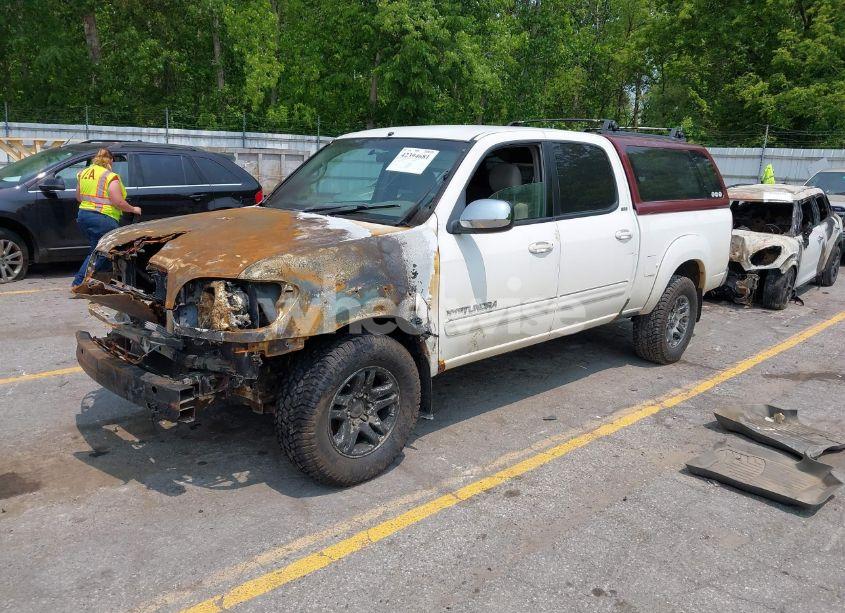 Photo 2 of 2006 Toyota Tundra SR5 V8 (VIN 5TBDT44166S537005)
