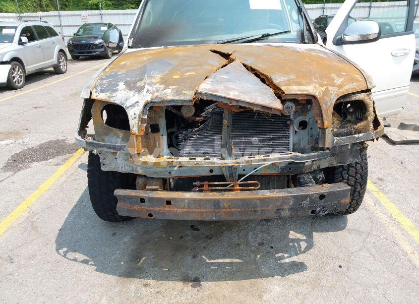 Photo 6 of 2006 Toyota Tundra SR5 V8 (VIN 5TBDT44166S537005)