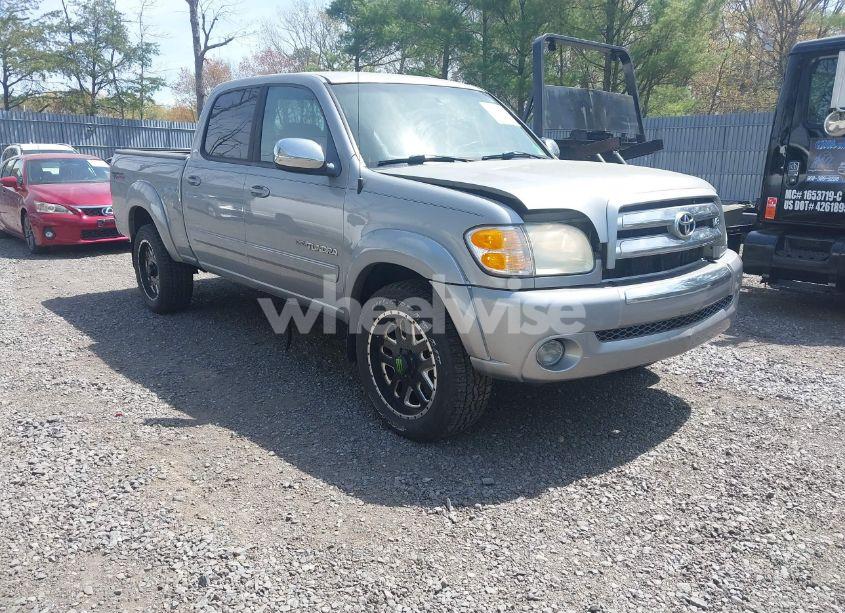 2004 Toyota Tundra SR5 V8 (VIN 5TBDT44174S434897) main photo