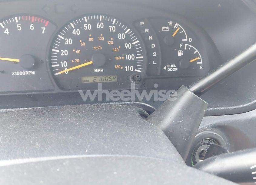 Photo 7 of 2004 Toyota Tundra SR5 V8 (VIN 5TBDT44174S434897)