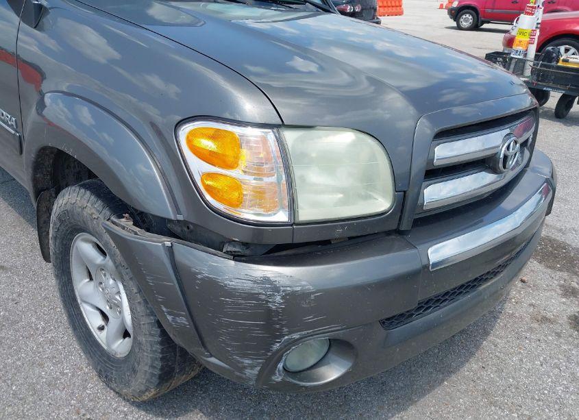 Photo 12 of 2004 Toyota Tundra SR5 V8 (VIN 5TBDT44174S439498)