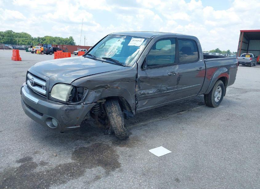 Photo 2 of 2004 Toyota Tundra SR5 V8 (VIN 5TBDT44174S439498)