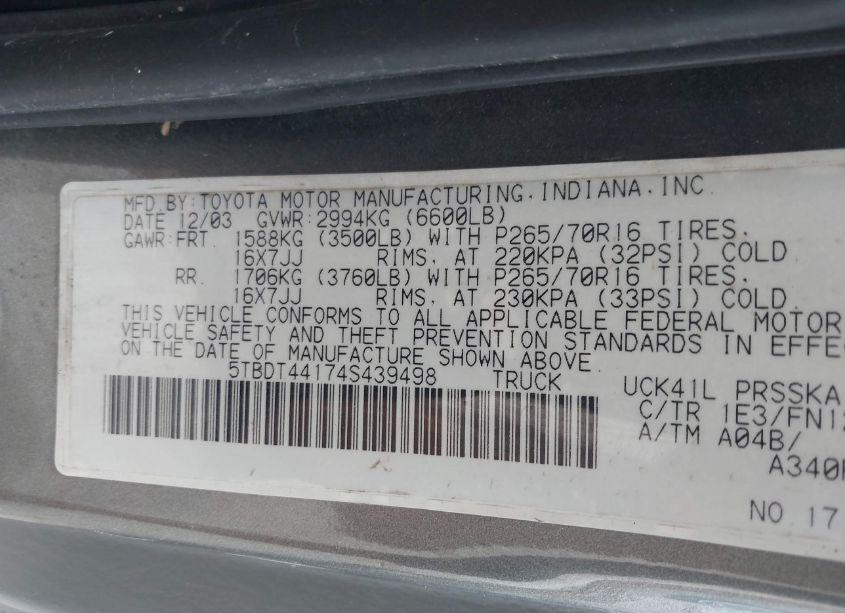 Photo 9 of 2004 Toyota Tundra SR5 V8 (VIN 5TBDT44174S439498)