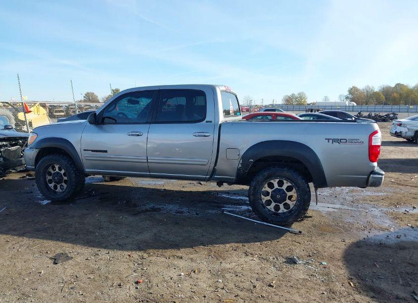 Photo 14 of 2005 Toyota Tundra SR5 V8 (VIN 5TBDT44175S472745)