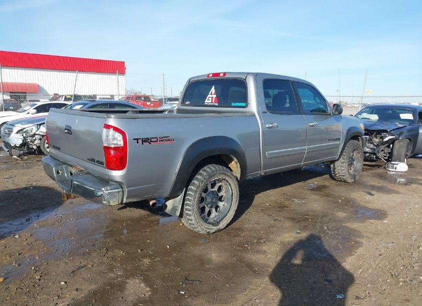 Photo 4 of 2005 Toyota Tundra SR5 V8 (VIN 5TBDT44175S472745)