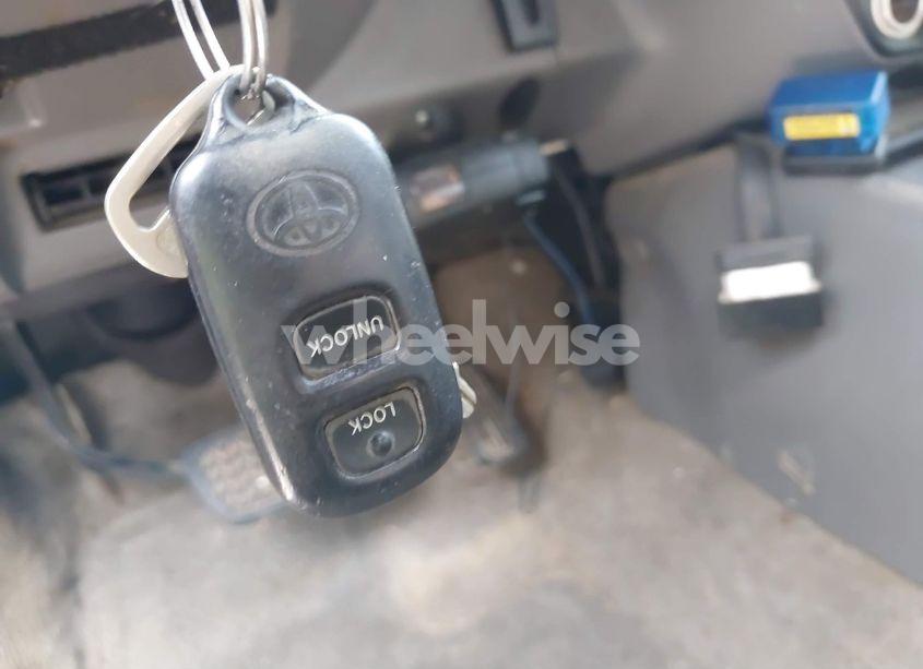 Photo 11 of 2005 Toyota Tundra DOUBLE CAB SR5 (VIN 5TBDT44175S478853)