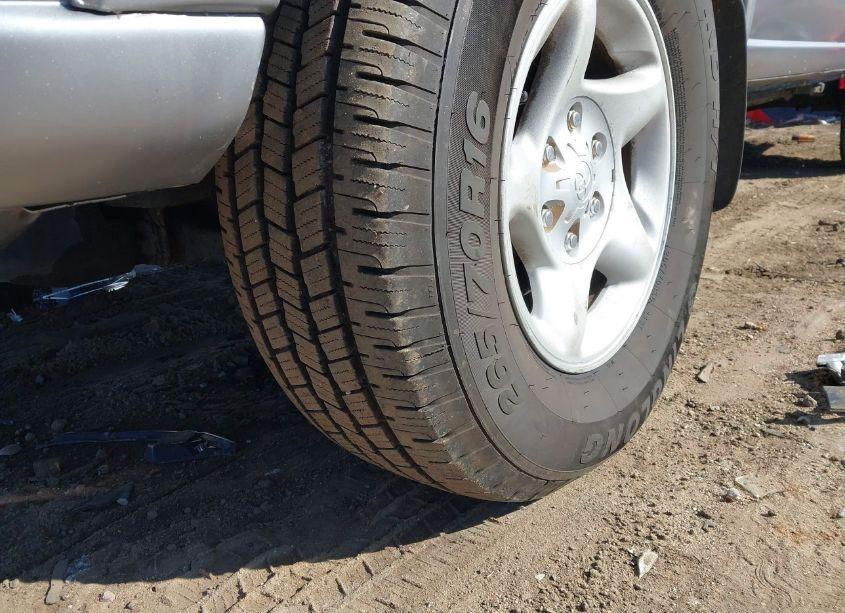 Photo 12 of 2006 Toyota Tundra SR5 V8 (VIN 5TBDT44176S517877)