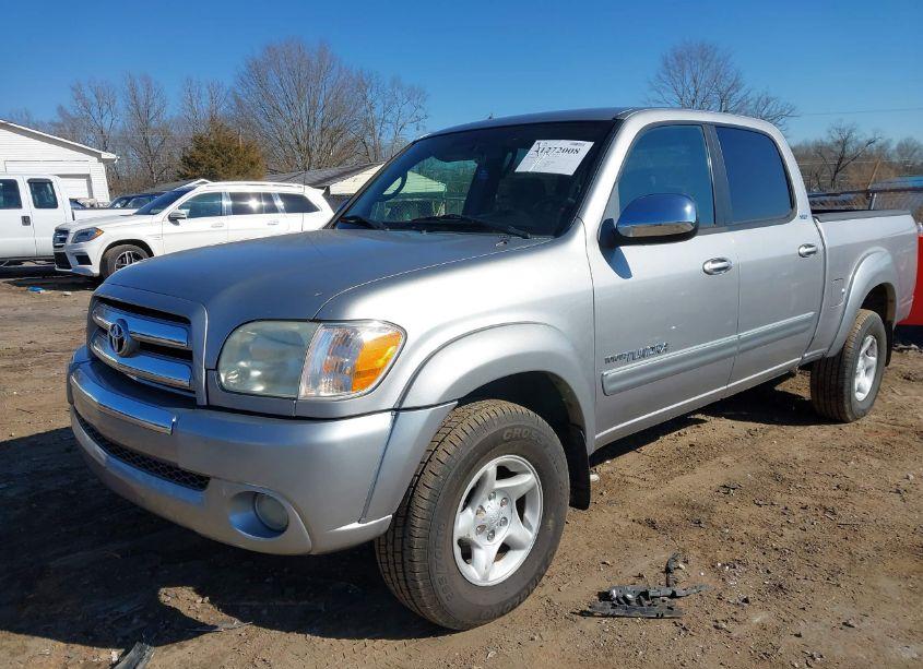Photo 2 of 2006 Toyota Tundra SR5 V8 (VIN 5TBDT44176S517877)