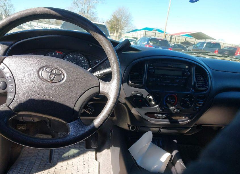 Photo 20 of 2006 Toyota Tundra SR5 V8 (VIN 5TBDT44176S517877)