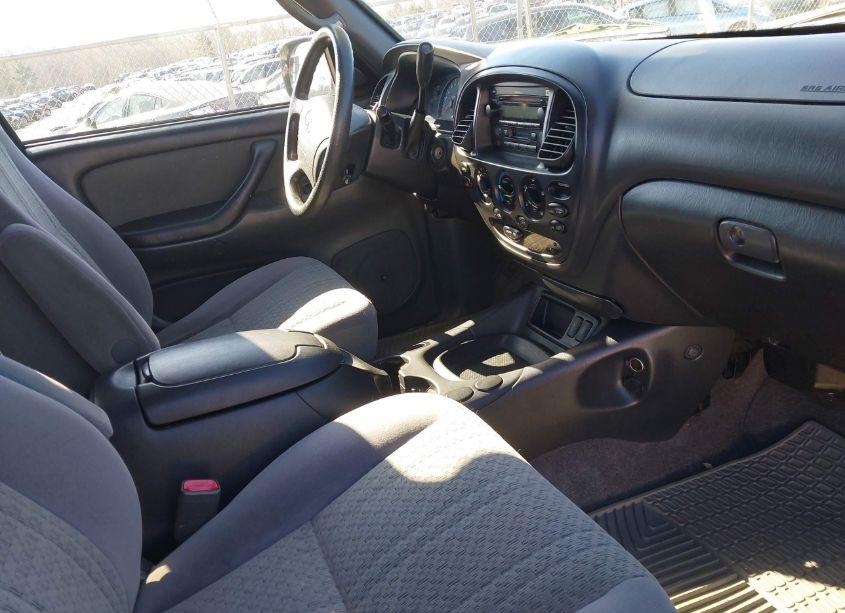 Photo 5 of 2006 Toyota Tundra SR5 V8 (VIN 5TBDT44176S517877)