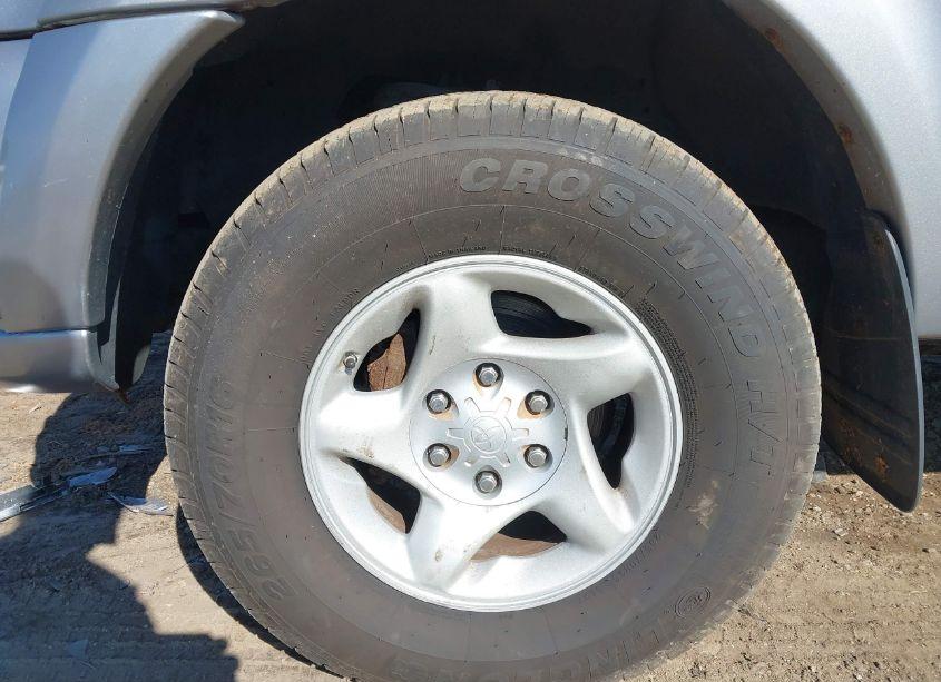 Photo 6 of 2006 Toyota Tundra SR5 V8 (VIN 5TBDT44176S517877)