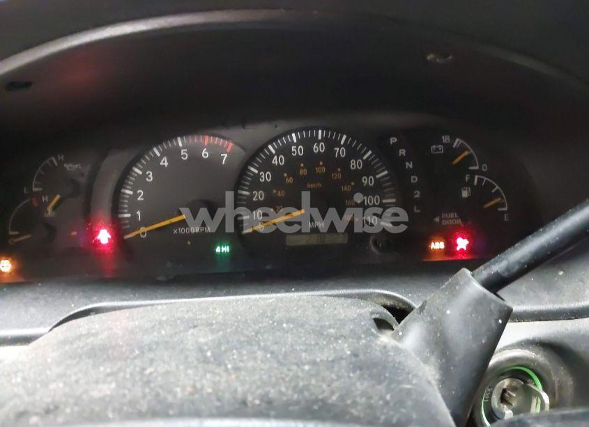 Photo 7 of 2004 Toyota Tundra SR5 V8 (VIN 5TBDT44184S443527)