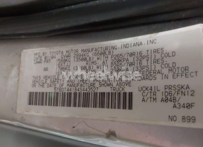 Photo 9 of 2004 Toyota Tundra SR5 V8 (VIN 5TBDT44184S443527)