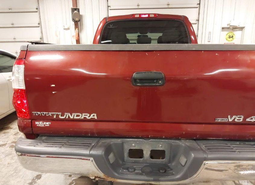 Photo 18 of 2004 Toyota Tundra SR5 V8 (VIN 5TBDT44184S446783)