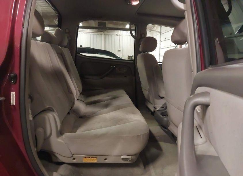 Photo 8 of 2004 Toyota Tundra SR5 V8 (VIN 5TBDT44184S446783)