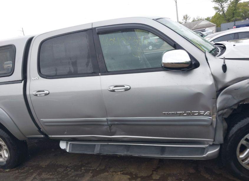 Photo 14 of 2005 Toyota Tundra SR5 V8 (VIN 5TBDT44185S468283)