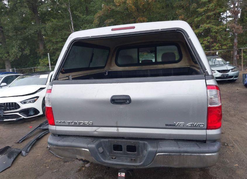 Photo 17 of 2005 Toyota Tundra SR5 V8 (VIN 5TBDT44185S468283)