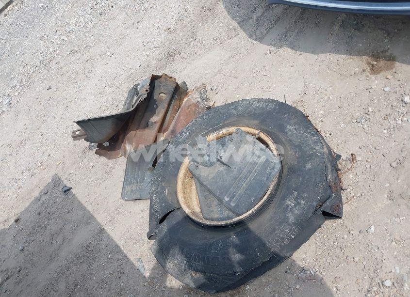 Photo 12 of 2005 Toyota Tundra SR5 V8 (VIN 5TBDT44185S490347)