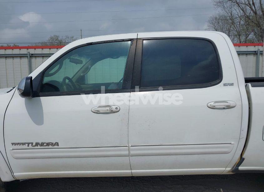 Photo 15 of 2005 Toyota Tundra SR5 V8 (VIN 5TBDT44185S490347)