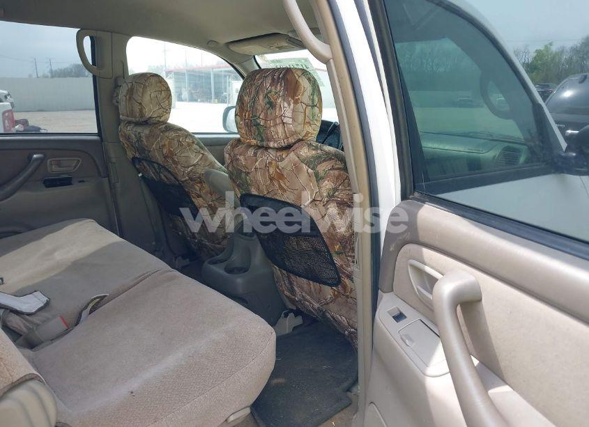 Photo 8 of 2005 Toyota Tundra SR5 V8 (VIN 5TBDT44185S490347)