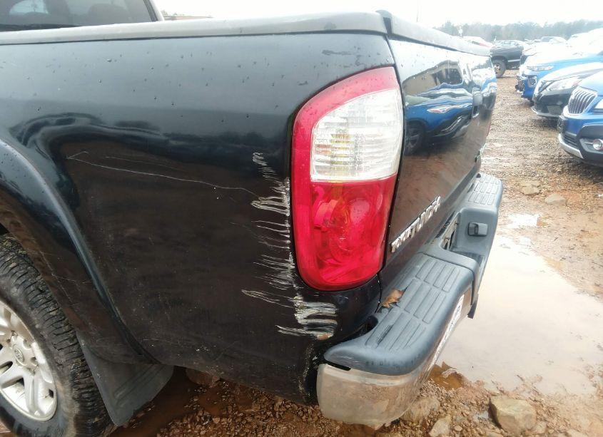 Photo 19 of 2006 Toyota Tundra SR5 V8 (VIN 5TBDT44186S508492)