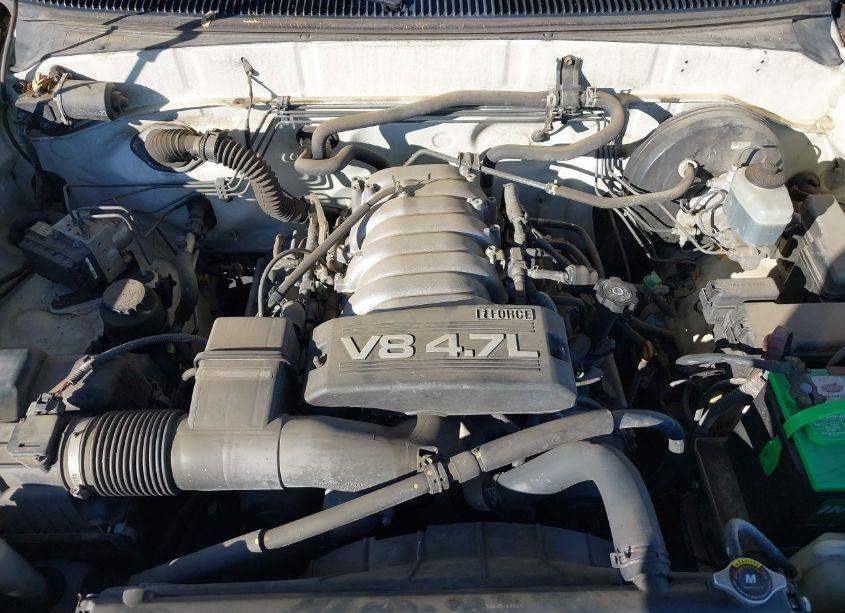 Photo 9 of 2004 Toyota Tundra SR5 V8 (VIN 5TBDT44194S436022)