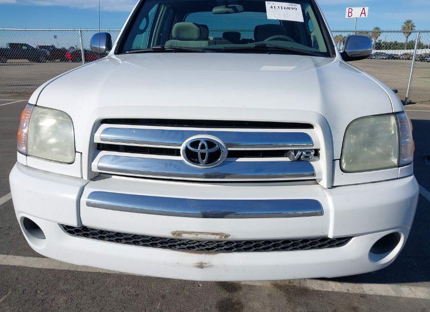 Photo 11 of 2004 Toyota Tundra SR5 V8 (VIN 5TBDT44194S436022)
