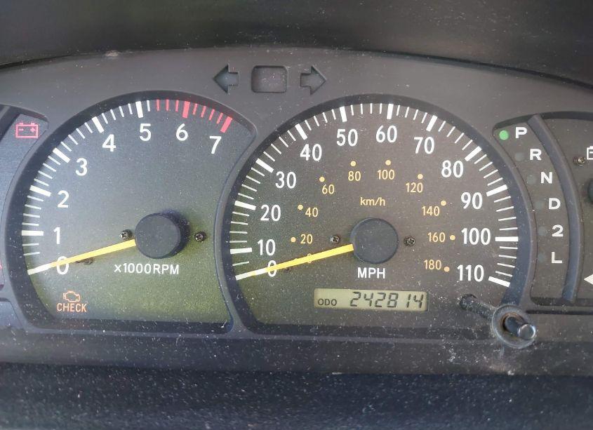 Photo 6 of 2004 Toyota Tundra SR5 V8 (VIN 5TBDT44194S436022)