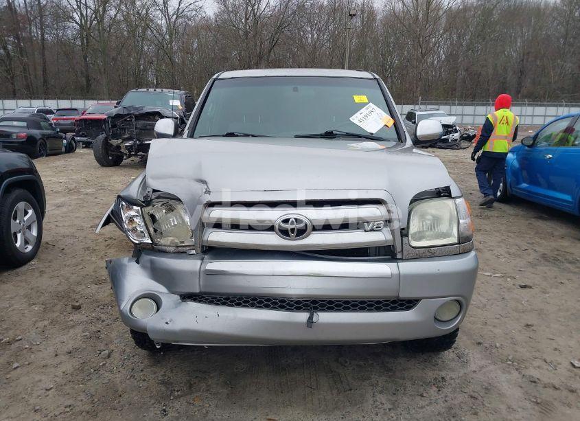 Photo 12 of 2004 Toyota Tundra SR5 V8 (VIN 5TBDT44194S447344)