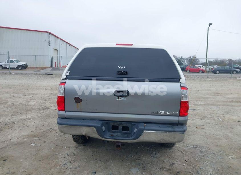 Photo 16 of 2004 Toyota Tundra SR5 V8 (VIN 5TBDT44194S447344)