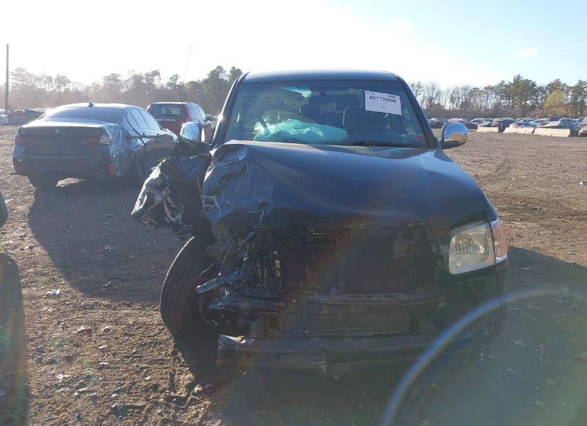 Photo 12 of 2004 Toyota Tundra SR5 V8 (VIN 5TBDT44194S448302)